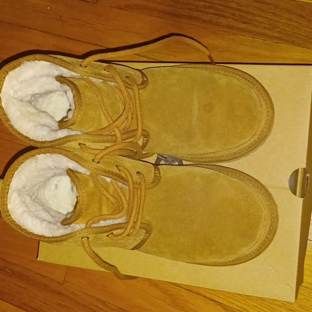 Ugg Neumel